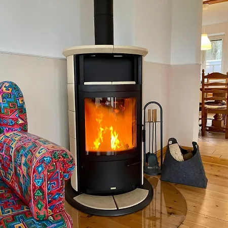 Dat-klinkerhus-auf-ruegen-xxl-urlaubsparadies-nahe-ostseestrand-nationalpark-fuer-17-gaeste