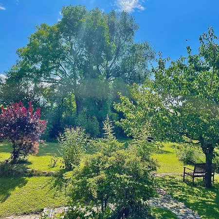 펜션 Dat-klinkerhus-auf-ruegen-xxl-urlaubsparadies-nahe-ostseestrand-nationalpark-fuer-17-gaeste *