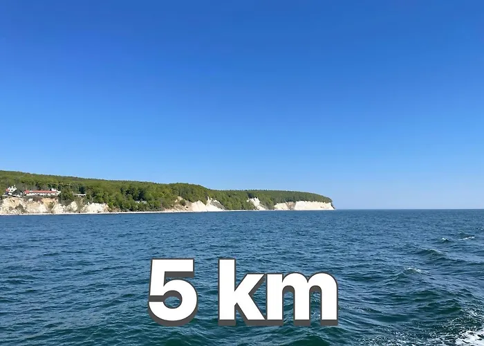 Dat-klinkerhus-auf-ruegen-xxl-urlaubsparadies-nahe-ostseestrand-nationalpark-fuer-17-gaeste * غلوفي