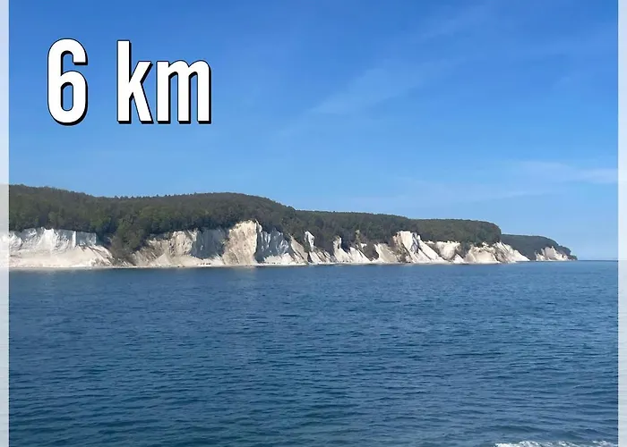 Dat-klinkerhus-auf-ruegen-xxl-urlaubsparadies-nahe-ostseestrand-nationalpark-fuer-17-gaeste