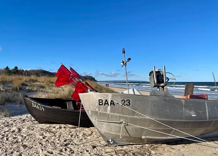 Dat-klinkerhus-auf-ruegen-xxl-urlaubsparadies-nahe-ostseestrand-nationalpark-fuer-17-gaeste بيت للعطل *